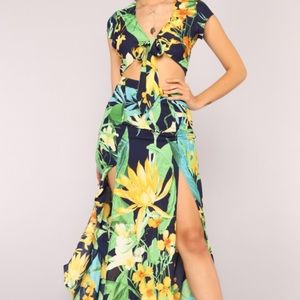 Beach Walk Tropical Set